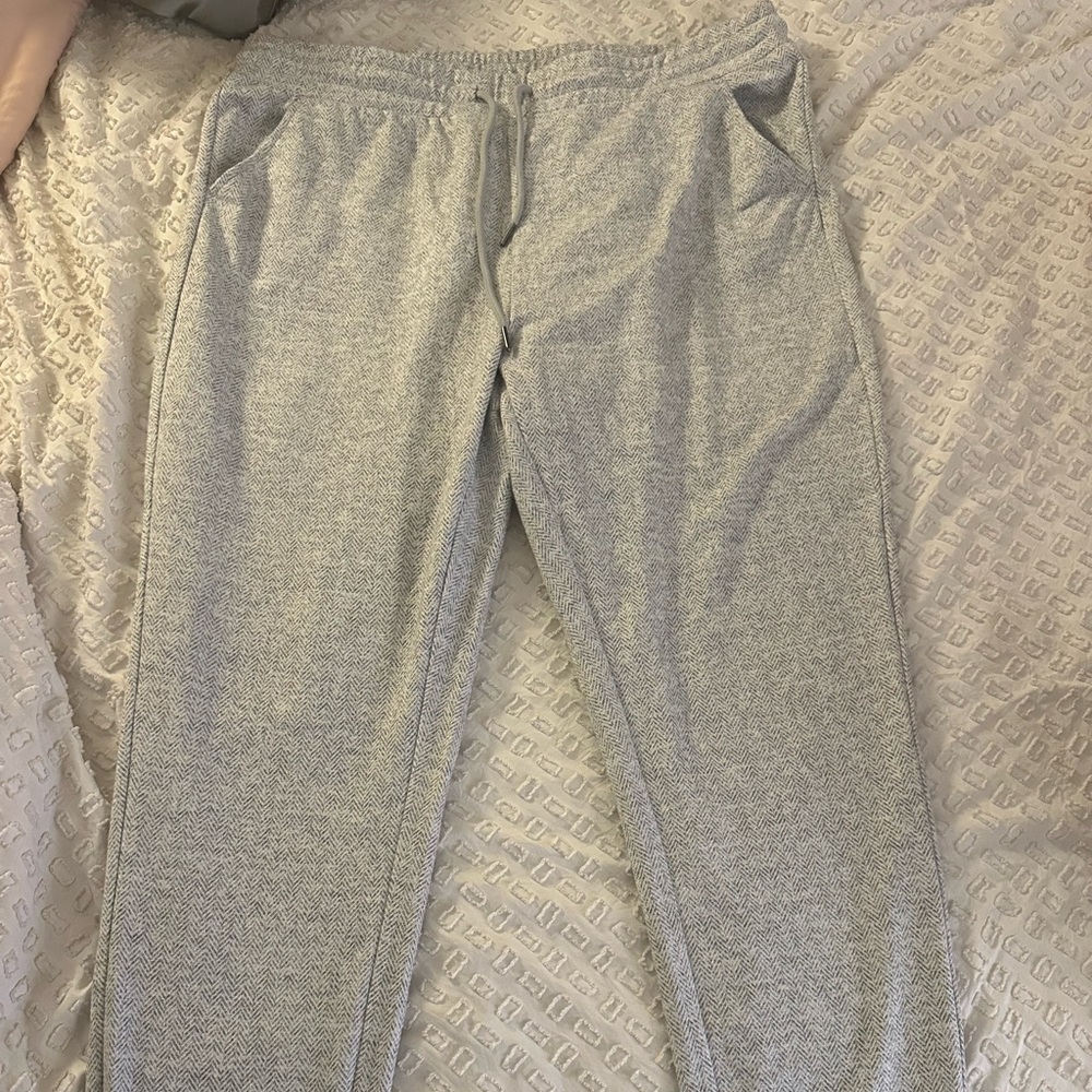 XL joggers White and Grey!